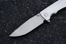 Load image into Gallery viewer, Hemlock 086