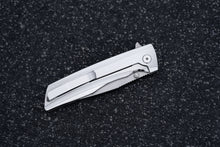 Load image into Gallery viewer, Hemlock 086