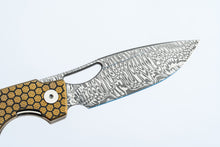 Load image into Gallery viewer, Cedar Mini 075