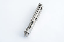 Load image into Gallery viewer, Cedar Mini 109
